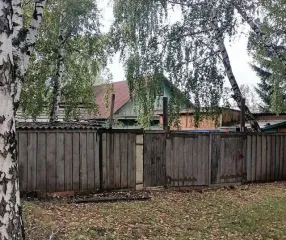 1/2 доли квартиры (56,6 кв.м) и 1/2 доли земельного участка (1601 кв.м), Красноярский край. ½ доли в праве общей долевой собственности на земельный участок с кадастровым номером 24:28:2901009:74, общей площадью 1601 +/- 14 кв.м., расположенный по адресу – Местоположение установлено относительно…