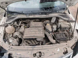 Skoda Rapid 2018 года, белый цвет, мощность 90 л.с., объем двигателя 1598 см³. VIN: XW8AG2NH5KK114050.