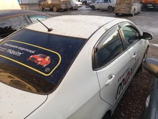 Kia Rio 2012 года, 107 лс, пробег 333784 км. Модель двигателя G4FA CW008063, цвет белый, объем двигателя 1396 куб.см. Установлена сигнализация Starline. Госномер Х794ТА72, VIN Z94CB41AACR044549.