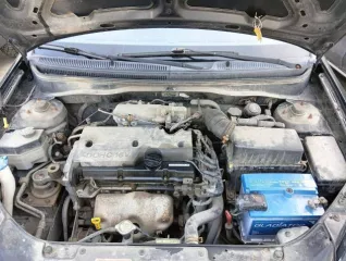 Легковой автомобиль KIA DE  JB/Rio , 2010 года выпуска, VIN XWEDH511BA0001797, пробег 140 032 км., мощность 95 л.с., цвет черный, двигатель 1399 куб.см, коробка передач автоматическая, руль левый, состояние технически неисправен, не на ходу. Имеется ржавчина на порогах, царапины и трещина на…