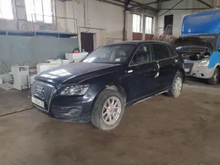 Ауди Q5 Quattro 2.0, год выпуска 2010, госномер У498ВС18, VIN WAUCFC8R9BA032827, цвет черный, объем 1984 см³, мощность 211 л.с., тип легковой универсал. Ключи в наличии, документов нет. ВАЗ 21053, год выпуска 2007, госномер С608ОТ18, VIN XTA21053082125113, цвет синий, объем 1451 см³, мощность 71.4…