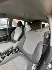 Хендай Солярис 2011 года выпуска. VIN: Z94CT51CABR011370. Цвет кузова темно-синий. Объем двигателя 1396 см³, мощность 107 л.с. Экологический класс 4. Тип транспортного средства — легковой хэтчбек. Техническое состояние и комплектность можно оценить при самостоятельном осмотре.