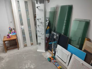 Нежилое помещение, площадь: 151,3 кв.м., кадастровый номер: 65:09:0000035:741, адрес: Сахалинская область, Холмский p-он, г. Холмск, ул. Школьная, д. 17.