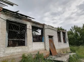 Земельный участок, площадь: 1023 кв.м., Кадастровый номер: 64:32:062341:19. Категория земель: Земли населенных пунктов. Вид разрешенного использования: Для ведения индивидуального жилищного строительства. Числится запись об ипотеке № 64:32:062341:19-64/073/2022-3 от 22.09.2022 Адрес…