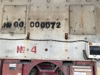 40-футовый рефрижераторный контейнер. Инвентарный номер: 00-000072/4 (1.71)