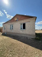 Доля дома 81,2 кв.м и участка 1515 кв.м в Саратовской области. 1/5 доля в праве общей долевой собственности на жилой дом и 1/5 доля в праве на земельный участок. Категория земель: земли населенных пунктов, разрешенное использование: для ведения личного подсобного хозяйства. Кадастровый номер…