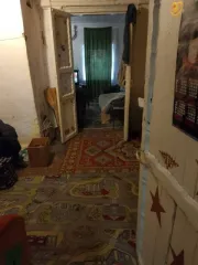 Квартира 40,9 кв.м. Свердловская обл., г. Красноуфимск, ул. Куйбышева, дом 30, квартира 2. Находится в долевой собственности, размер доли: 1/2.