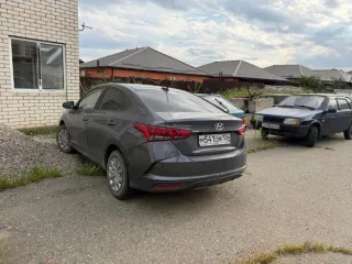 Hyundai Solaris 2021, легковой седан, 2021 г.в., г/н М541ОМ126, VIN Z94K241CBMR290963, цвет серый, двигатель № G4FGLW592646, мощность двигателя 122.6 л.с., тип коробки передач — АКПП, ограничения: запреты на регистрационные действия, адрес: Ставропольский край, Шпаковский район, г. Михайловск, ул…