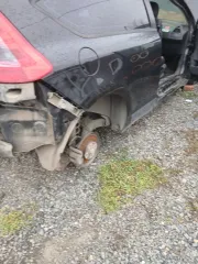 Citroen C4 2008 года, черный цвет. VIN: VF7LA5FWC74913901, ПТС: 78УЕ 224179, госномер: О805ХУ161. Бензиновый двигатель объемом 1598 куб. см, мощность 120 л.с. (88 кВт), экологический класс 4. Максимальная масса 1727 кг, масса без нагрузки 1296 кг. Залоговый кредитор ООО МФК «Кэшдрайв». Осмотр по…