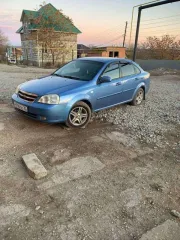 Шевроле Лачетти 2007 года, 109 л.с., пробег 200000 км, автоматическая коробка передач. VIN: XUUNA196J70000794, госномер: Р014ОО30.