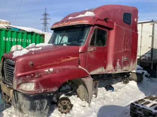 Грузовой автомобиль Freightliner ST120064ST 2005 года, VIN: 1FUJBBCK65LN52611, госномер: Р024ВУ27