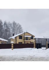 Жилой дом 163.6 кв.м и земельный участок 2157 кв.м в деревне Алешино, Касимовский район, Рязанская область. Кадастровый номер дома: 62:04:0090101:807, участка: 62:04:0090101:805. Осмотр имущества возможен в рабочие дни с 09:00 до 14:00 по предварительной записи по телефону +79154781724 или на…