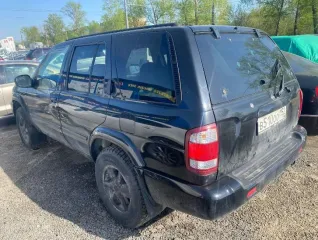 Nissan Pathfinder 2001 года, универсал, черный цвет, VIN JN8DR09Y91W610630.