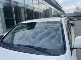 Автомобиль Toyota Land Cruiser 200, VIN JTMCV05J104125596, 2013 г. в., цвет белый. Ознакомиться с предметом возможно в дни приема заявок с 11:00 по 16:00, предварительно записавшись по телефону 89062274666 или email: bankrotim@yandex.ru