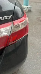 Toyota Camry 2008 Лот№1 - транспортное средство – Марка и (или) модель: Toyota Camry, год выпуска: 2008, № кузова: JTNBE40K803171396. Тех. состояние: имеется скол задней правой фары и царапины по правой стороне. Находится в залоге у ИП Гракович Андрей Антонович.