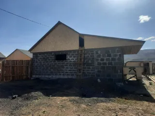 Земельный участок и дом в с. Сесерлиг, Республика Тыва. Земельный участок: Республика Тыва, Пий-Хемский район, с. Сесерлиг, местечко "ДагБаары" (17:08:1503003:3832); жилой дом: Республика Тыва, Пий-Хемский район, с. Сесерлиг, местечко "Даг-Баары" (17:08:1503003:7564). На имущество зарегистрировано…