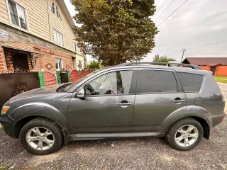 Автомобиль  марки MITSUBISHI OUTLANDER 2.0  2011 г.в. VIN   JMBXTCW4WCU000470. Гос. номер Е930ТО790, ПТС 50РР037304 дата выдачи  02.08.2023, СТС 9959407641дата выдачи  02.08.2023. Привод полный.  Цвет серый. Собственность Должника, ограничений не зарегистрировано