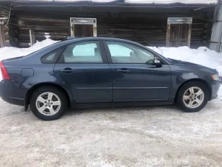 Volvo S40 2008, автомобиль марки Volvo модель S 40 2008 г.в., VINномер YV1MS204282391496. С имуществом и документами можно ознакомиться в рабочее время с 10 до 16 часов по адресу: г. Екатеринбург, ул. М.Сибиряка, 101, оф. 16.07, справки по тел.: 8(343)3859916. Имущество находится в г…