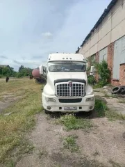 Kenworth T2000 2001 gruzovoy avtomobil Kenworth T2000, 2001 goda, marka: Kenworth T2000, model: gruzovoy tyagach sedelnyy, god izgotovleniya: 2001, VIN: IXKTDU9X51J964652, vid sobstvennosti: individualnaya