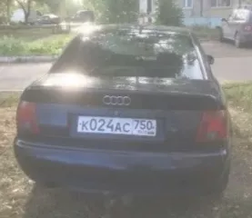 Торги по продаже имущества должник Ситдиковой Е.В. лот № 1:  Лот №1 Легковой автомобиль АУДИ А4, год выпуска: 1995, VIN: WAUZZZ8DZTA098112, Цвет кузова: СИНИЙ ТЕМНЫЙ, Регистрационный знак: K024АС750. Имущество принадлежит супругу должника на праве совместной собственности супругов.