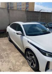 Changan Lamore 2024 года, 133 лс, 14753 км, АКПП. Легковой автомобиль, марка/модель: Changan Lamore, VIN: LS5A2DKE7RA003352, 2024 г.в.