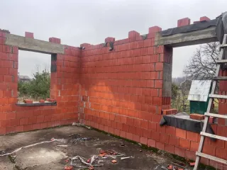 Жилой дом 176.8 кв.м и участок 1525 кв.м во Владимирской области. Недостроенный жилой дом площадью 176.8 кв.м, расположенный по адресу: Владимирская область, Судогодский район, сельское поселение Муромцевское, поселок Бег, ул. Луговая, д.14, кадастровый номер: 33:11:130102:861. Земельный участок…