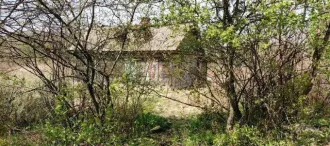 1/4 доли жилого дома 56,1 кв.м, Приморский край, г. Партизанск, 1/4 доля дома и 1/4 доля дома в Приморском крае, еще 1/4 доля дома и 1/4 доля дома в Приморском крае, еще 1/4 доли здания, площадь 56.1 кв.м., назначение: жилой дом, количество этажей: 1, адрес (местонахождение): 692852, Приморский…