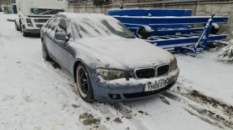 BMW 730D 2005. Легковой автомобиль марки BMW, модель 730D SPORT, гос. рег. знак YH05EVN, VIN WBAHM22030DN35152, 2005 года выпуска, синего цвета, объем двигателя 2993 см. куб., дизельный, 170 kW. Годные остатки. Имущество продается в том виде, в каком оно есть, и в случае продажи возврату/обмену не…
