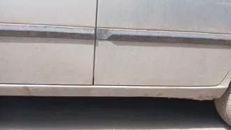 Хендэ Акцент 2003 года, серебристый. VIN: X7MCF41GP4M007673, ПТС: 63РН 449751, госномер Р565КА64. Двигатель бензиновый G4EC3626195, объем 1.5 л (1495 куб. см), мощность 102 л.с. Максимальная масса 1555 кг, масса без нагрузки 1176 кг. Экологический класс не установлен. Произведен ООО ТАГАЗ (Россия).