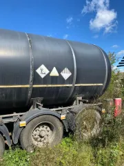 Полуприцеп цистерна ППЦ 96681, 2013 г.в., г/н МУ539824 24, VIN X89966810D0BZ2058, номер кузова отсутствует, номер шасси X89966810D0BZ2058, цвет черный. Задаток 53820 руб. Рабочее состояние не проверялось, имеет повреждения ЛКП и царапины, одно колесо с правой стороны отсутствует. Обременения…
