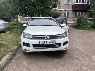 Volkswagen Touareg 2013, 249 л.с., 280775 км, полный привод, АКПП, легковой универсал, г/н Н258АХ702, цвет белый, VIN XW8ZZZ7PZDG006843, ПТС 78 ХА 870604, СТС 99 60 563800