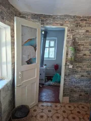 Земельный участок площадью 3 000 м², с кадастровым номером 26:06:061501:21, с одноэтажным жилым домом площадью 63,8 м², с кадастровым номером 26:06:061501:42, расположенные по адресу: Ставропольский край, Изобильненский район, село Тищенское, улица Ленина, д. 27. Ознакомление с имуществом…