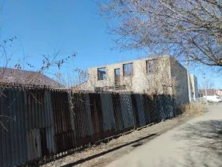 Объект незавершенного строительства, 282,4 кв.м, Оренбургская обл., г. Орск, ул. Богдана Хмельницкого, д. 47/5, кадастровый номер 56:43:0201021:1976 (проектируемое назначение – жилое), степень готовности объекта 43% (объект незавершенного строительства находится в собственности должника. Земельный…