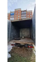 Грузовой фургон 2006 года выпуска, марка 2818–0000010-02, идентификационный номер Т179НС42, VIN XSU28180В70005550, цвет белый.