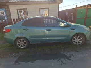 Kia Rio, 2012 года, 107 лс, 272399 км, VIN: Z94CB41AADR071610, цвет: светло-зеленый