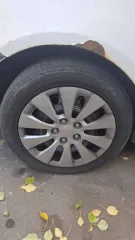 Kia Cerato 2012 года, 126 лс, 260000 км, 1 комплект ключей, коррозия по кузову, ДВС перегревался, ДВС расходует масло, на ДВС отсутствует нижняя подушка из-за ДТП, геометрия кузова нарушена, отсутствует замок капота, капот бампер и передние крылья не оригинальные, отсутствуют подушки безопасности…