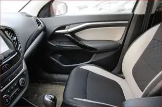 Lada Vesta, 2019 года, 122 лс, 116377 км, АКПП. Тип - автомобиль легковой, вид собственности - собственность, модель – Lada Vesta, 2019 г.в., VIN: XTagFK320KY303085. Находится в залоге у ПАО Банк ЗЕНИТ (ИНН 7729405872, КПП 997950001, ОГРН 1027739056927).