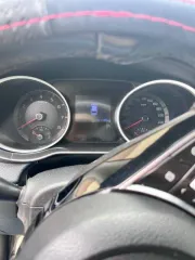 KIA Ceed 2019 года, VIN XWEH4816BK0001072, госномер У588ОХ799. Желтый цвет (в пленке), состояние удовлетворительное (после такси). Находится в залоге у ПАО Банк Зенит.