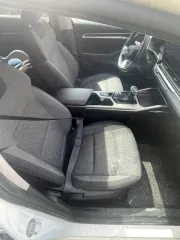 Geely Emgrand 2023 года, 122 л.с., 178316 км, АКПП, VIN: LB3F31031PG026812, цвет кузова белый. Находится на хранении у должника: Россия, Краснодарский край, г. Геленджик, СНТ "Контур", ул. Пчелиная, д. 14. Все фото автомобиля сделаны летом 2026 г. Автомобиль в настоящее время технически исправен.