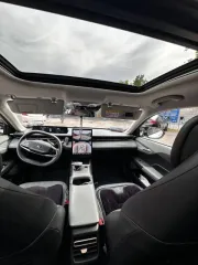 Changan Lamore 2023 года, 181 л.с., пробег 90 000 км, АКПП. Автомобиль на ходу, в рабочем состоянии. Имеются мелкие царапины по кузову, бампер перекрашен. Ключи, ПТС и ЭПТС у собственника. VIN: LS5A2DKE6RA962001, госномер М921АС53.