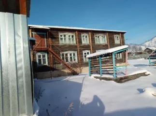 Нежилые здания 356,4 кв.м и участок 2062 кв.м, Усть-Кокса. Нежилое здание кадастровый номер 04:08:030101:540 площадь 343,7 кв.м, нежилое здание кадастровый номер 04:08:030101:539 площадь 12,7 кв.м, земельный участок 04:08:070501:137 площадь 2062 кв.м, расположенные по адресу: Республика Алтай…