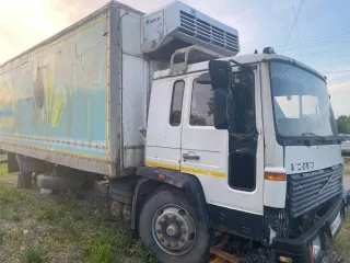 Volvo FL6, VIN YV2E4C4AXXB234357, шасси №D5B208010, кузов №YV2E4C4AXXB234357, цвет белый, 1999 г.в.