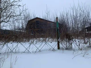 ½ доли дома (78.9 кв.м) и ½ доли участка (1200 кв.м), Московская область. Кадастровый номер: 50:33:0010308:194. Вид собственности: общая долевая. Адрес: Московская область, Ступинский район, сельское поселение Семеновское, д. Бекетово, ул. Родниковая, д. 33. Назначение: жилое. Площадь: 78.9 кв.м…