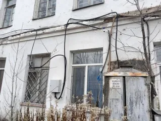 Здание нежилое (штаб-управление), кадастровый номер 73:24:010101:11802, количество этажей: 2, площадь 851 кв.м., адрес: г.Ульяновск, войсковая часть 34236 (хозяйственное ведение).