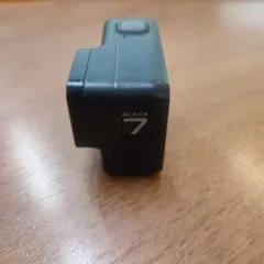 Приборы ночного видения ПНВ-57, камеры Go Pro, видеорегистратор Mio. Приборы ночного видения: ПНВ-57, серийные номера 65Л0691, 65Л0622 с устройствами цилиндрической формы из полимерного корпуса белого цвета, разъемами для подключения (3 шт.), проводами черного цвета, номер ПИБИ 33-006435-5…