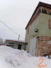 1/2 Доля здания в Свердловской области, 209,2 кв.м, площадь: 209,2 кв.м, адрес (местонахождение): Свердловская область, г. Верхняя Салда, кадастровый номер: 66:08:0000000:2113