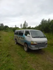 Toyota Hiace 2000, автомобиль марки Toyota модель Hiace 2000 г.в., номер кузова LH1780023802. Ознакомление с документами об имуществе и о торгах осуществляется в период приема заявок в рабочие дни с 11.00 до 18.00 (время местное) по адресу: г. Красноярск, ул. Карла Маркса, 73А, 4-й этаж, каб. 4-02…