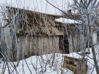 1/3 доли жилого дома 29.4 кв.м и 1/3 доли земельного участка 2800 кв.м в Белгородской области: Земельный участок, общая долевая собственность, доля в праве 1/3, площадь 2800 +/- 19 кв.м, кадастровый номер 31:10:0903003:87, адрес местоположения: Белгородская область р-н Яковлевский с. Вислое ул…