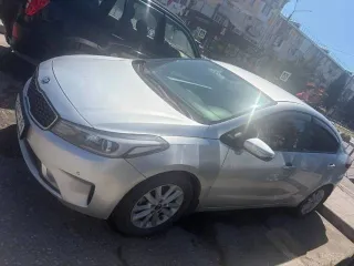 Kia Cerato (KIA CERATO) 2017 года выпуска, 130 лс, 145000 км, АКПП, VIN: XWEFX411BHC004239.