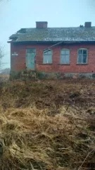 Нежилое помещение № 4, общей площадью 30,2 кв.м., расположенное в жилом доме общей площадью 182,1 кв.м. по адресу: Калининградская область, муниципальный округ Нестеровский п. Калинино, ул. Заречная, д. 26,  Общая долевая собственность 24/100, КН 39:08:130004:65 Нежилое помещение № 4, общей…